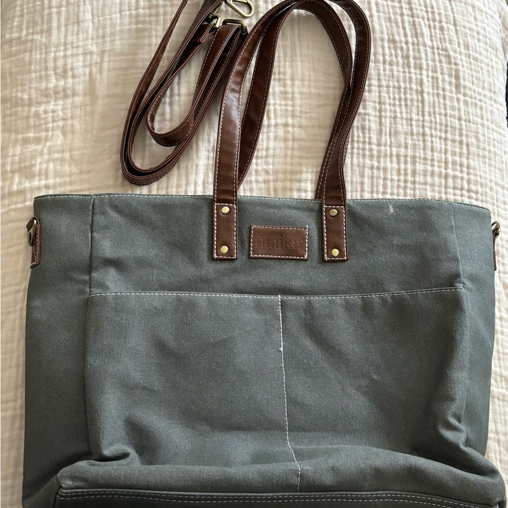 Maika Gray Essentials Tote